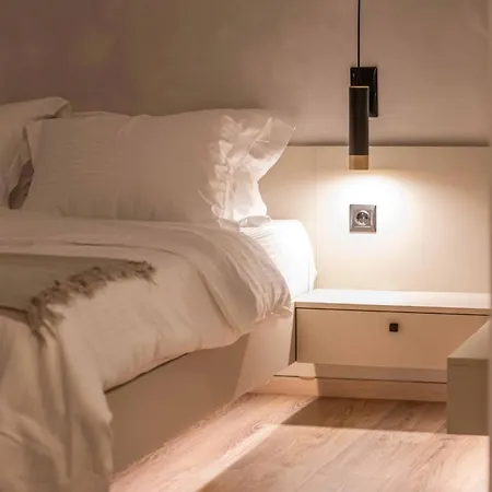 Apartment Live It _ *